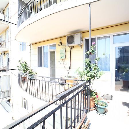 Apartment On Lermontova Батуми Экстерьер фото