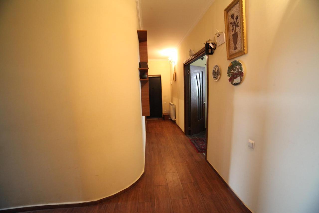 Apartment On Lermontova Батуми Экстерьер фото