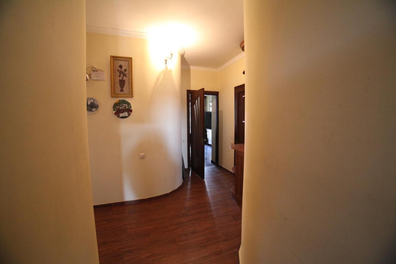 Apartment On Lermontova Батуми Экстерьер фото