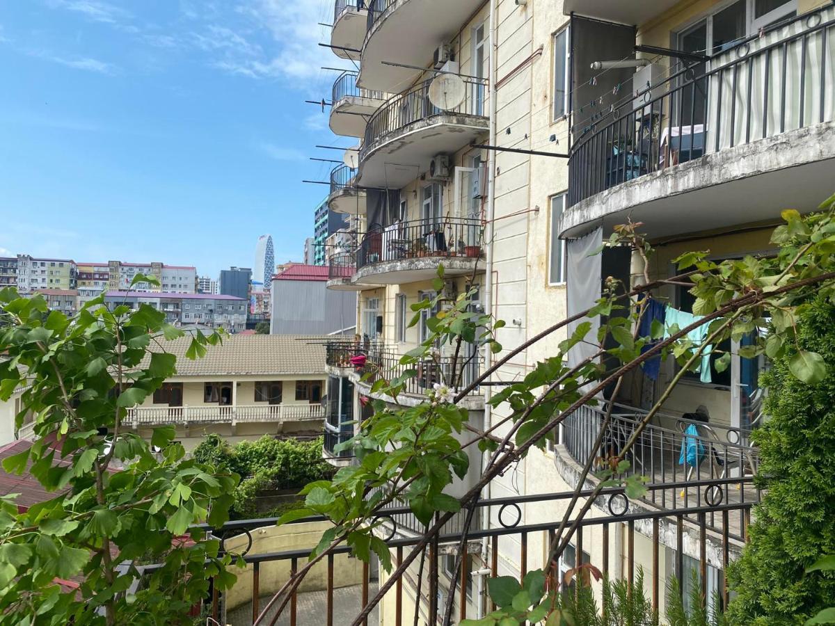 Apartment On Lermontova Батуми Экстерьер фото