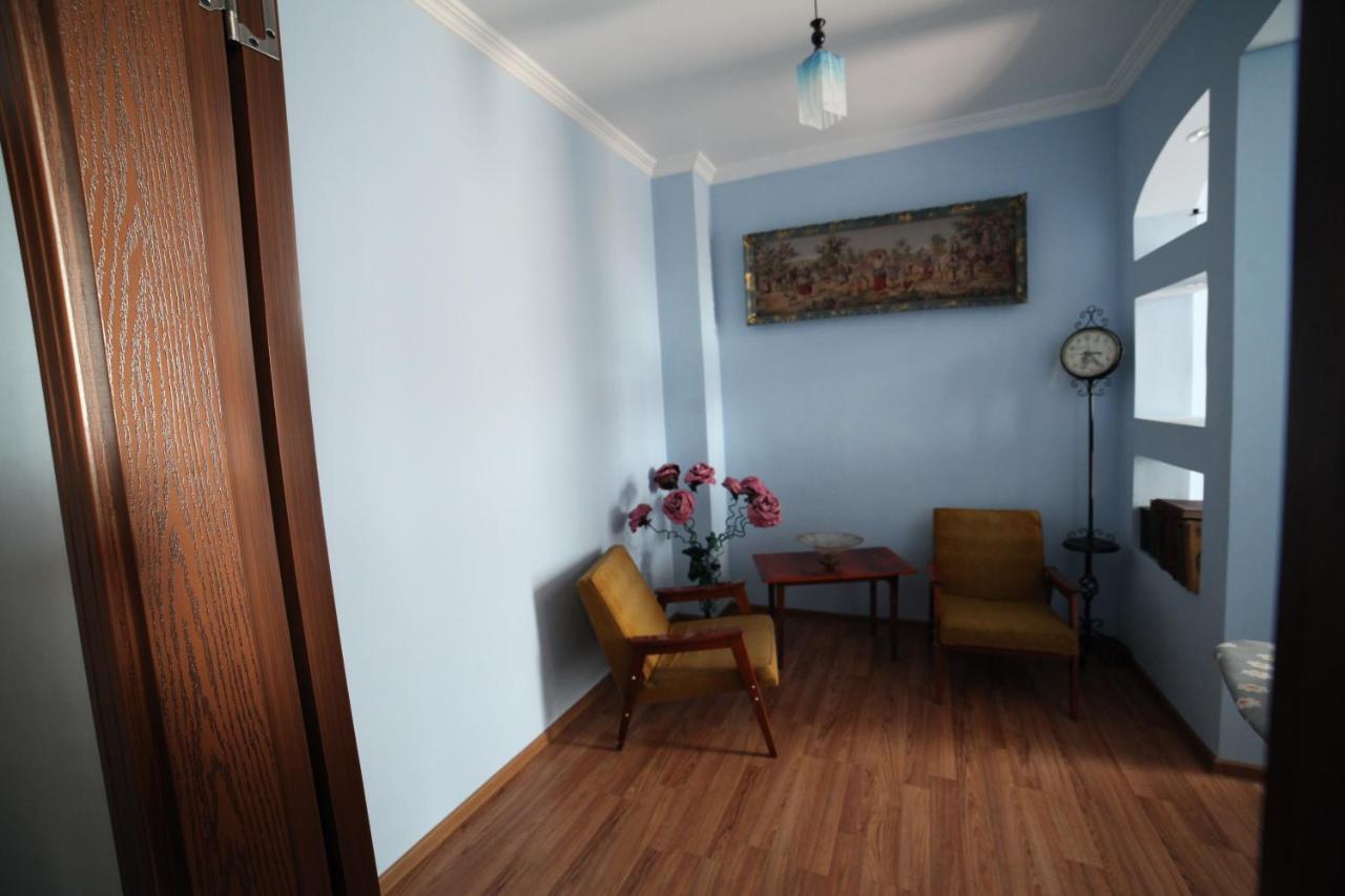 Apartment On Lermontova Батуми Экстерьер фото