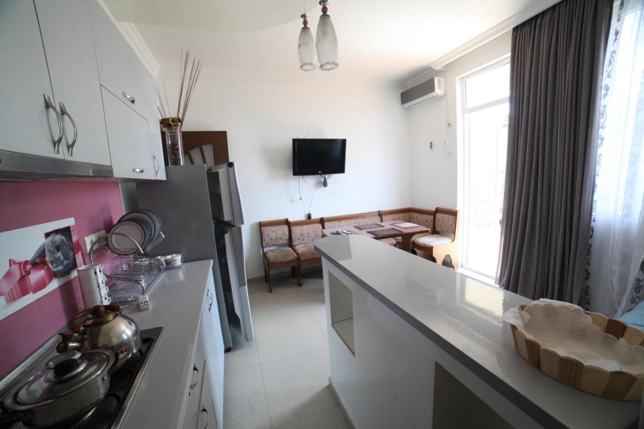 Apartment On Lermontova Батуми Экстерьер фото